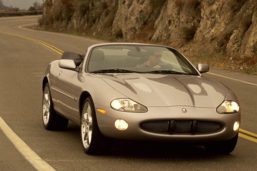 Jaguar XKR 1 поколение [рестайлинг] (2000-2004) кабриолет 