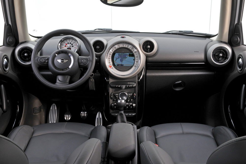 Mini Countryman 1 поколение R60 Cooper S интерьер 