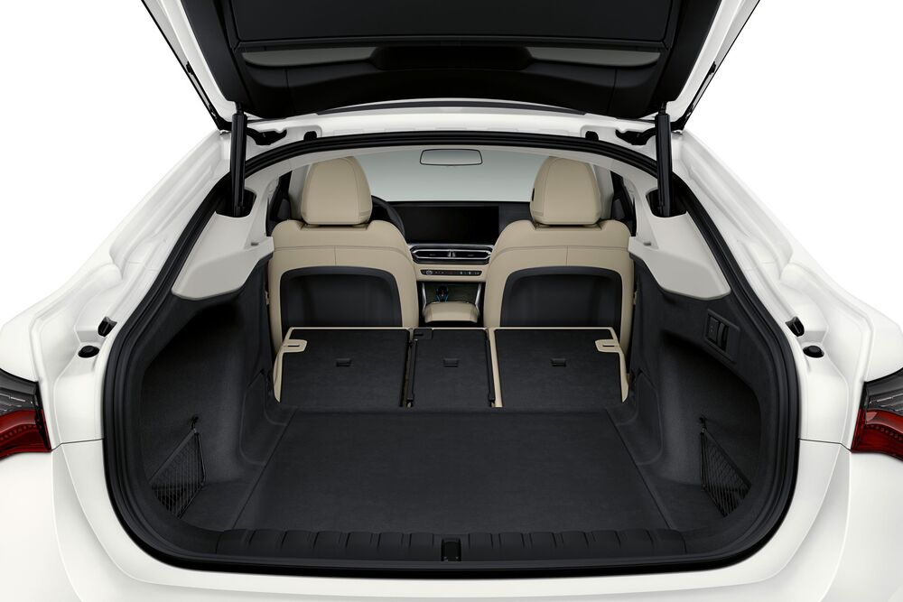 BMW i4 1 поколение (2021) лифтбек багажник 
