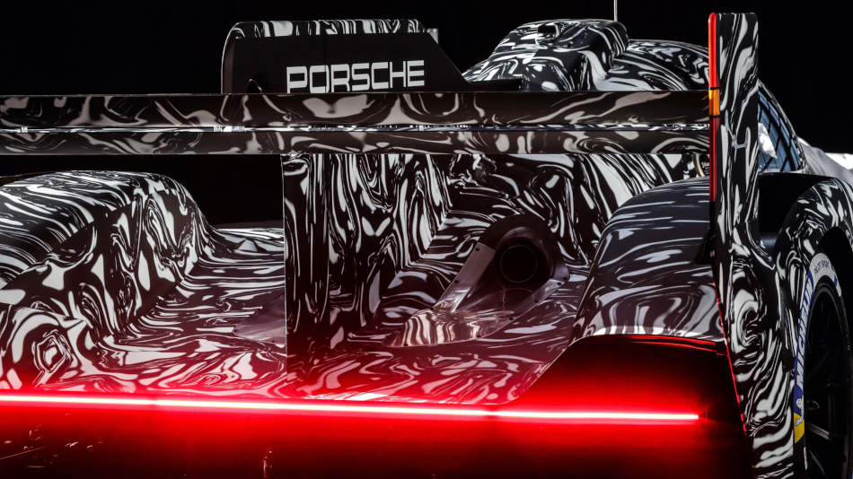 Спортпрототип Porsche категории LMDh для гонок на выносливость