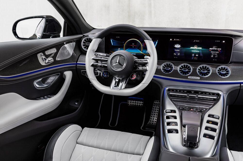 Mercedes-Benz AMG GT 4 Door Coupe 1 поколение (2018) лифтбек интерьер 