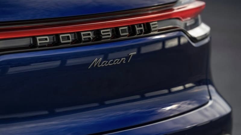 Автомобиль Porsche Macan T
