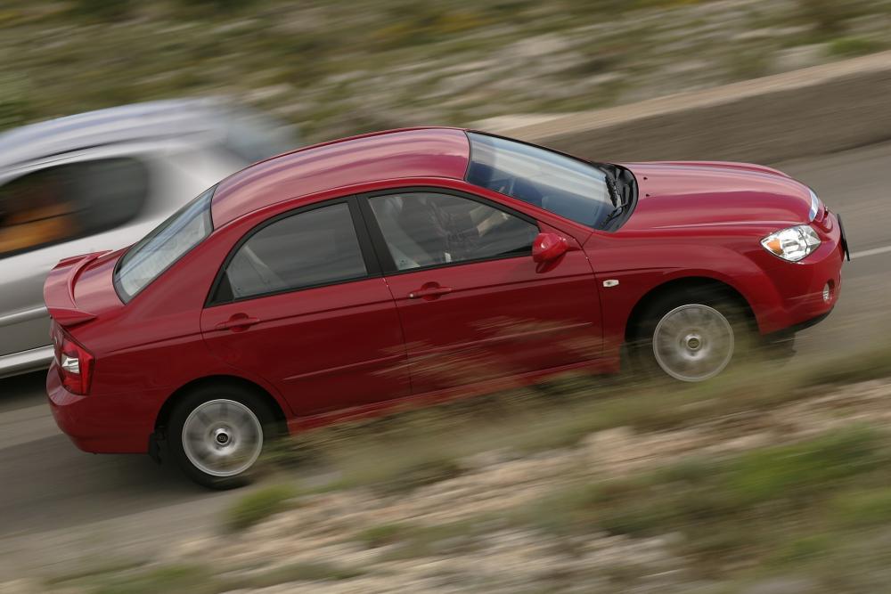 Kia Cerato 1 поколение (2004-2007) Седан