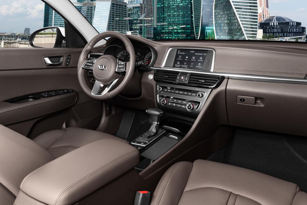 Kia Optima 4 поколение рестайлинг Седан интерьер 
