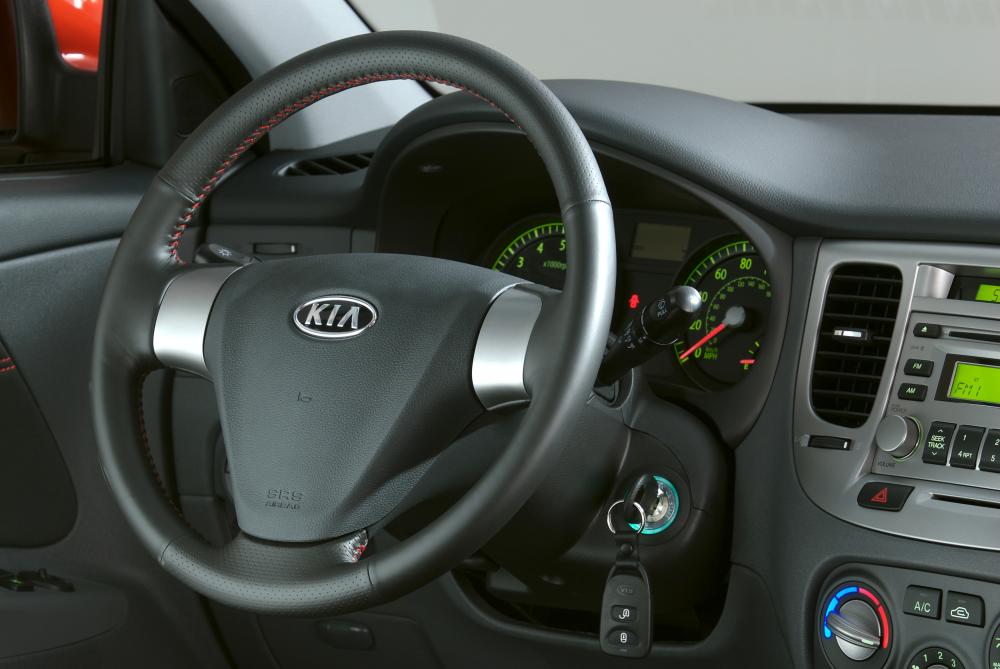 Kia Rio 2 поколение (2005-2009) Седан