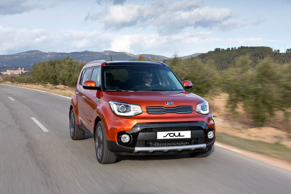 Kia Soul 2 поколение [рестайлинг] (2016-2019) кроссовер 5 дв