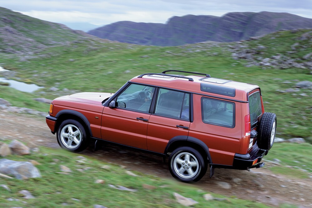 Land Rover Discovery 2 поколение (1998-2004) внедорожник 5 дв