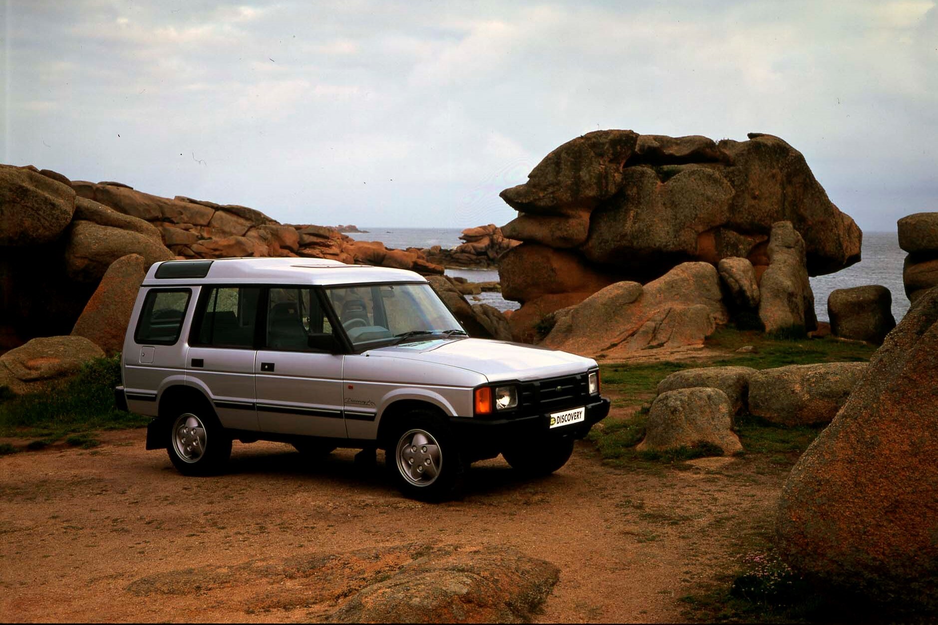 First discovery. Дискавери 1 поколение. Land Rover Discovery 1. Ленд Ровер Дискавери 1 поколения 7 мест. Дискавери 1 96 года.