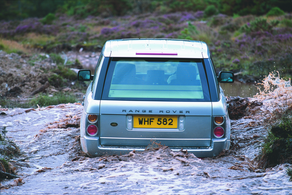 Range Rover 3 поколение (2002-2005) внедорожник 5 дв