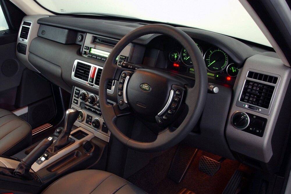 Range Rover 3 поколение (2002-2005) внедорожник 5 дв