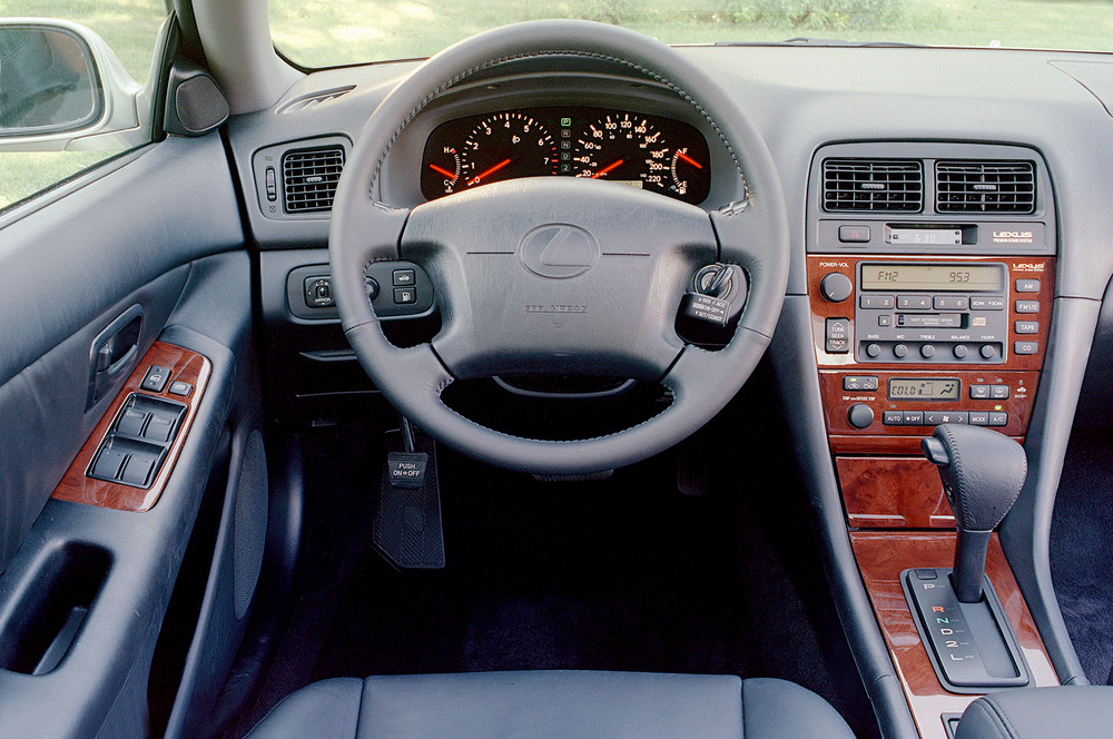 Lexus ES 3 поколение (1996-2001) седан