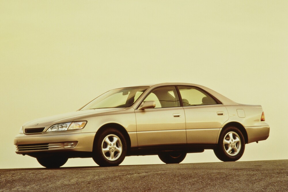 Lexus ES 3 поколение (1996-2001) седан