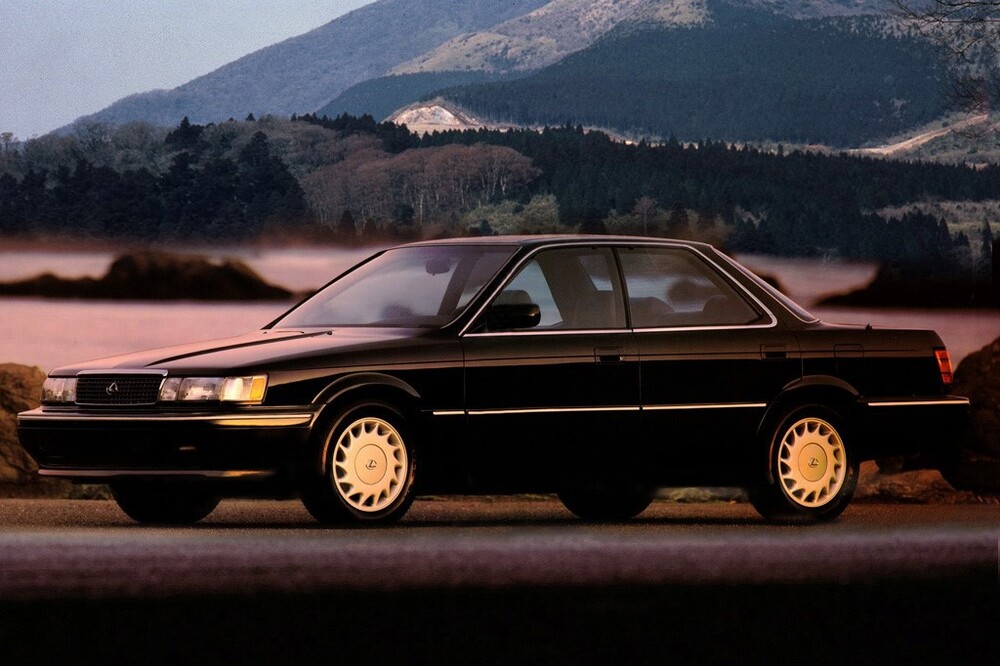 Lexus ES 1 поколение (1989-1991) седан