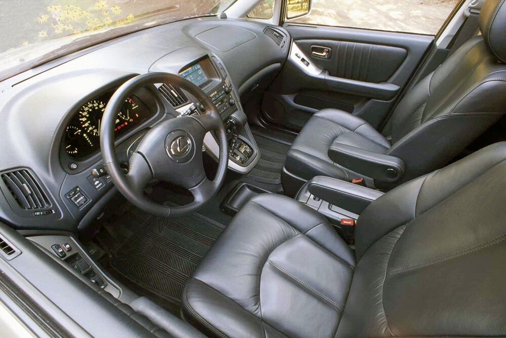 Lexus RX 1 поколение (1998-2003) кроссовер