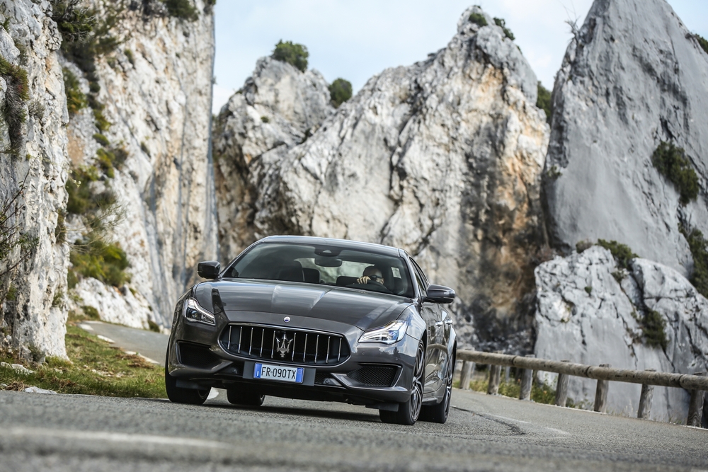 Maserati Quattroporte 6 поколение [рестайлинг] (2016)
