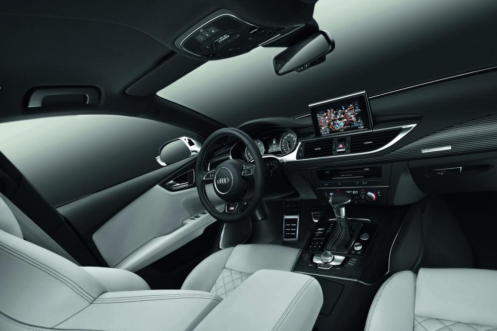 Audi S7 4G (2012-2014) Sportback лифтбэк интерьер 
