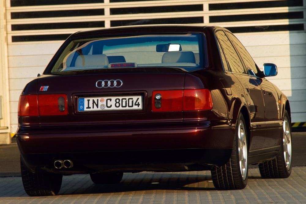 Audi S8 D2 (1996-2002) Седан