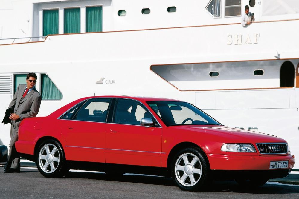 Audi S8 D2 (1996-2002) Седан