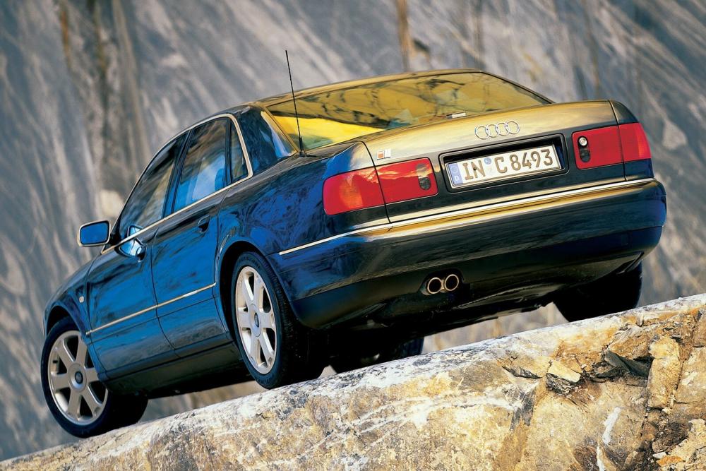 Audi S8 D2 [рестайлинг] (1999-2002) Седан