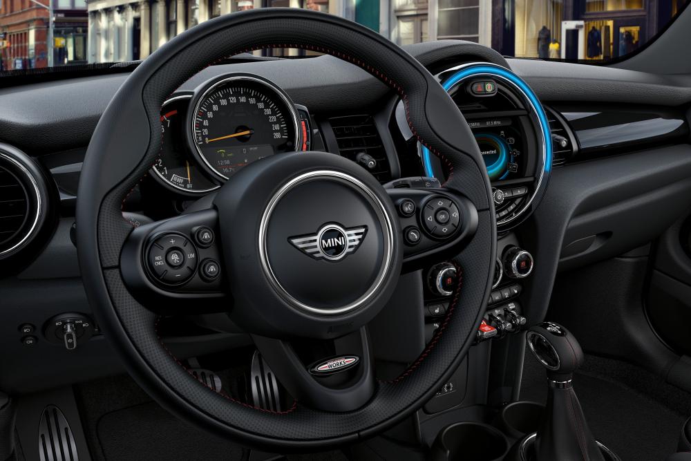 Mini Countryman 2 поколение F60 Cooper интерьер