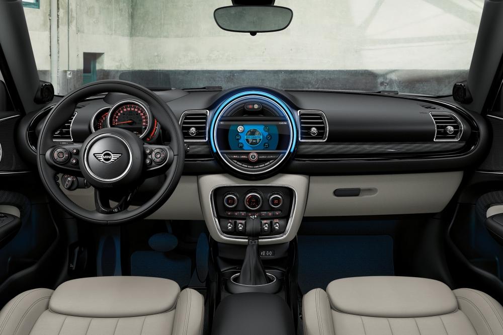 Mini Countryman 2 поколение F60 Cooper интерьер 