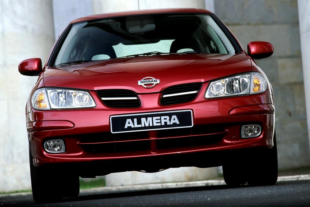 Nissan Almera 2 поколение N16 Хетчбэк 5-дв.