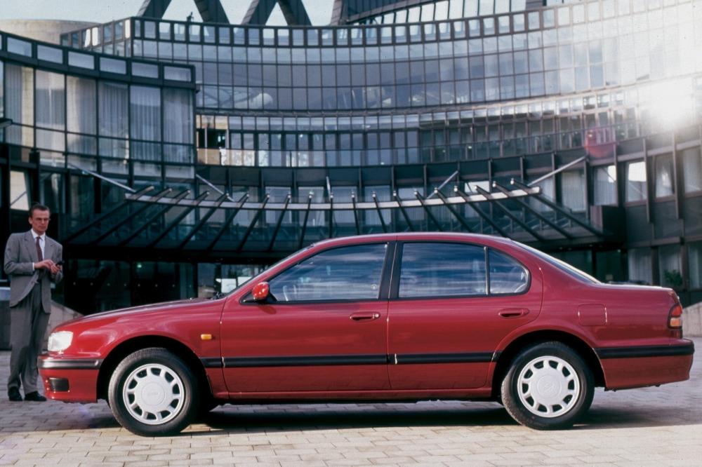 Nissan Maxima 4 поколение QX A32 (1994-2000) Седан