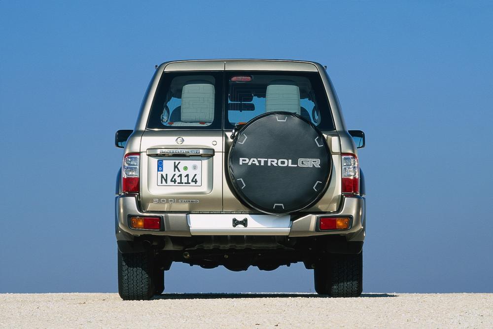 Nissan Patrol 5 поколение Y61 Внедорожник 5-дв.