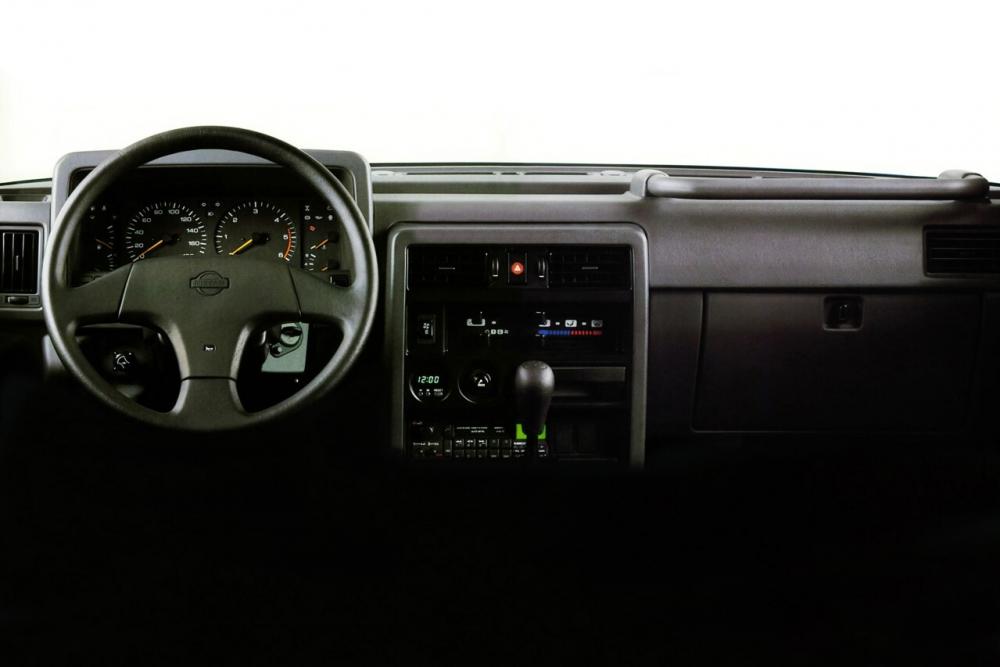 Nissan Patrol 4 поколение Y60 Внедорожник 3-дв.