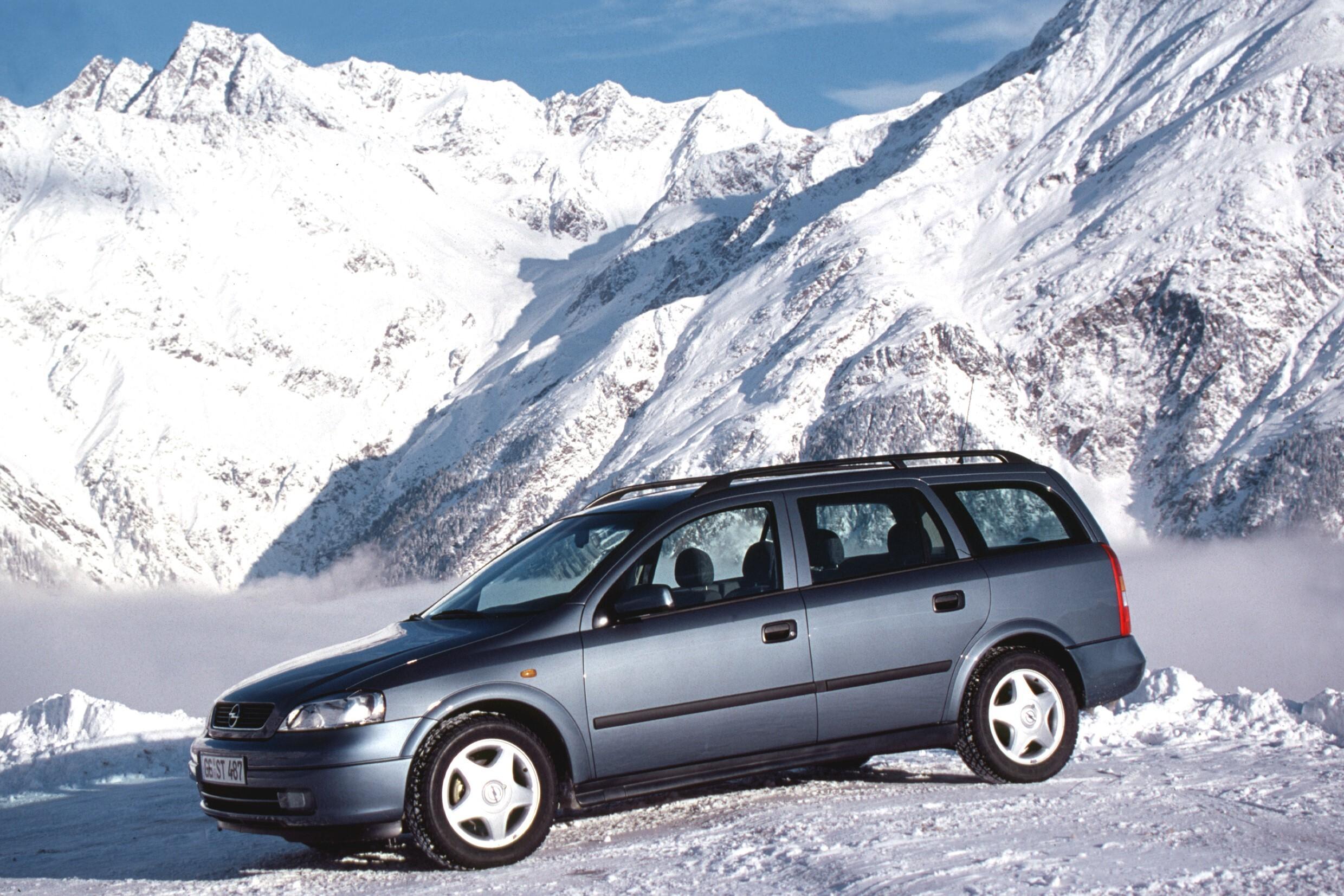 Универсал караван. Opel Astra g 1998 универсал. Opel Astra Caravan 1998. Opel Astra универсал 1998. Opel Astra g Caravan.