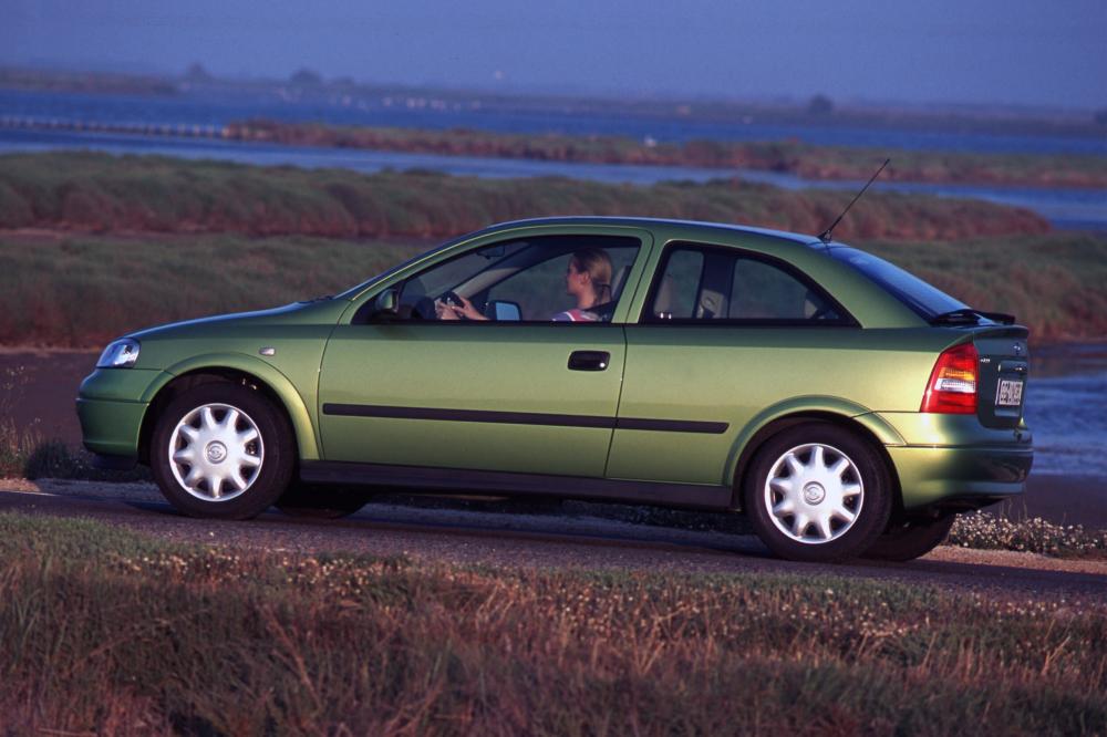 Opel Astra G (1998-2009) Хетчбэк 3-дв.