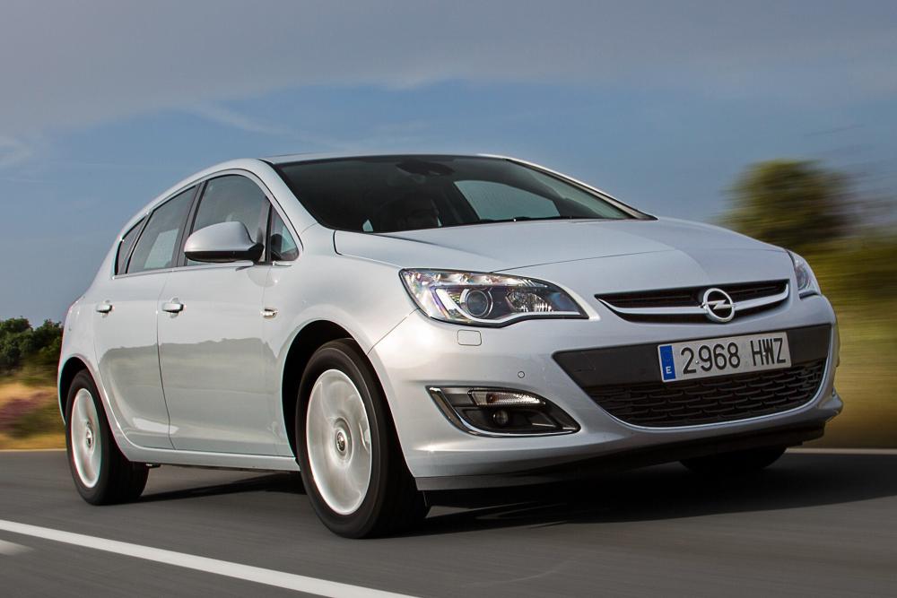 Opel Astra J рестайлинг (2011-2018) Хетчбэк 5-дв.