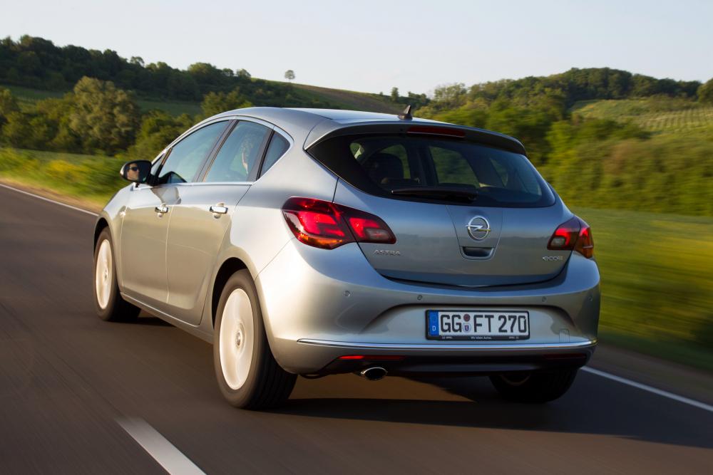 Opel Astra J рестайлинг (2011-2018) Хетчбэк 5-дв.