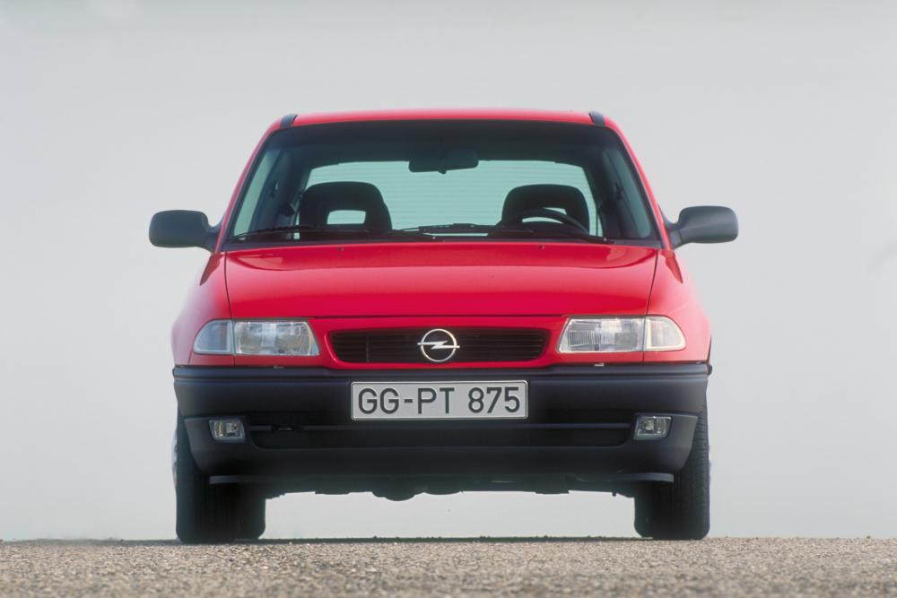 Opel Astra 1 поколение F [рестайлинг] (1994-1998) Хетчбэк 3-дв.