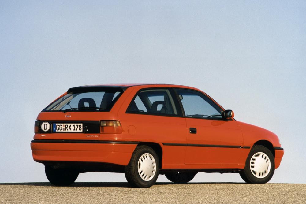 Opel Astra 1 поколение F [рестайлинг] (1994-1998) Хетчбэк 3-дв.