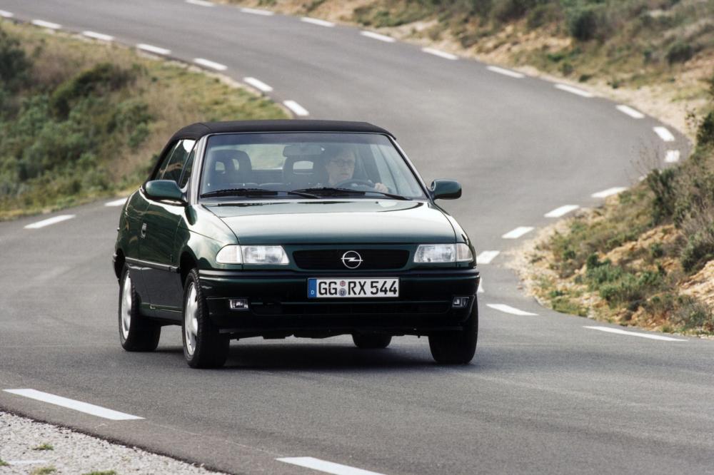 Opel Astra 1 поколение F [рестайлинг] (1994-1999) Кабриолет