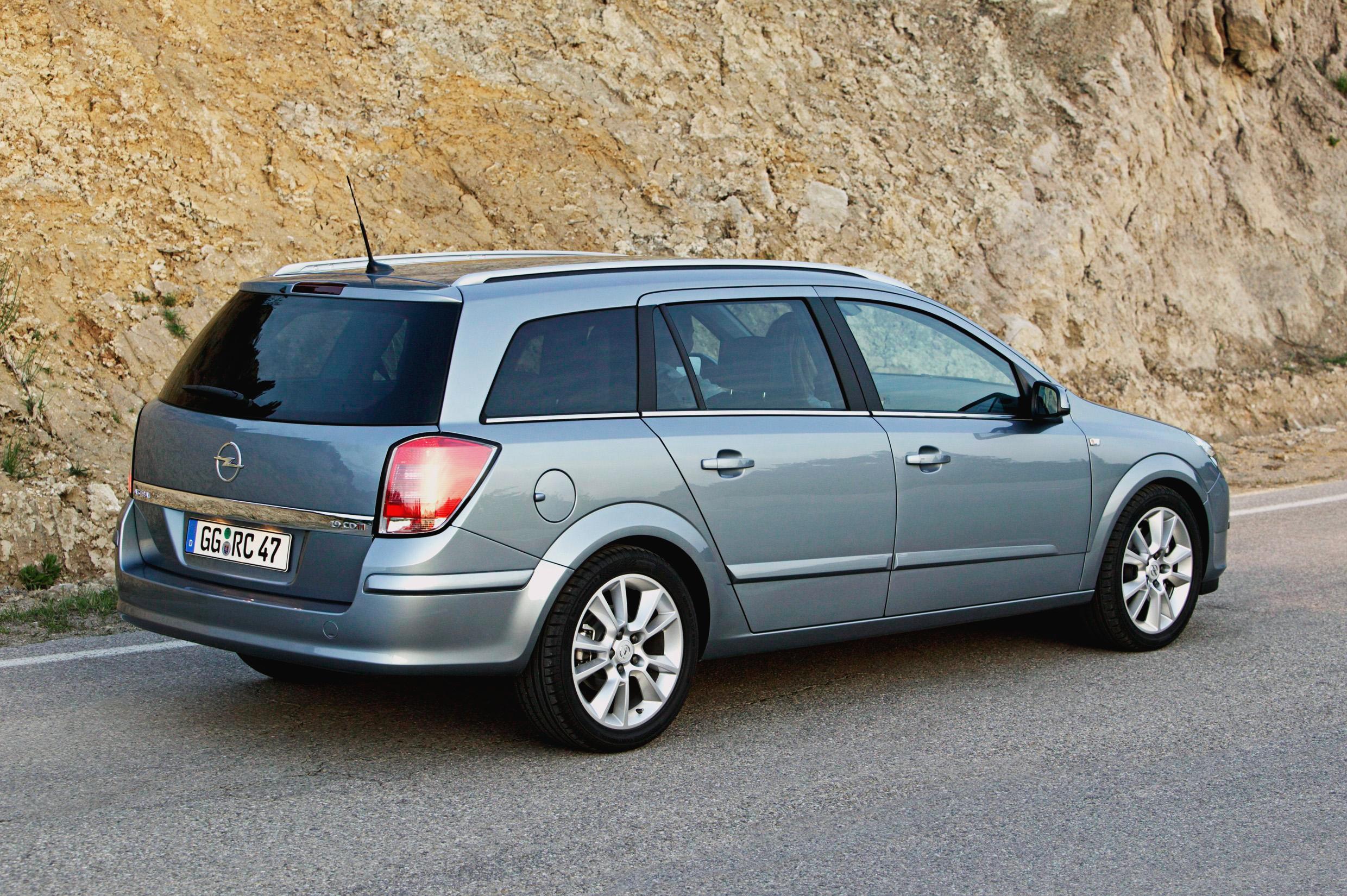 Опель универсал характеристика. Opel Astra Caravan 2008. Opel Astra h 2007 универсал.