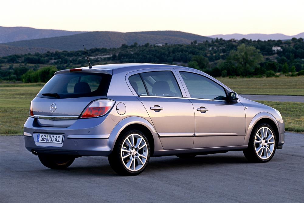 Opel Astra H (2004-2007) Хетчбэк