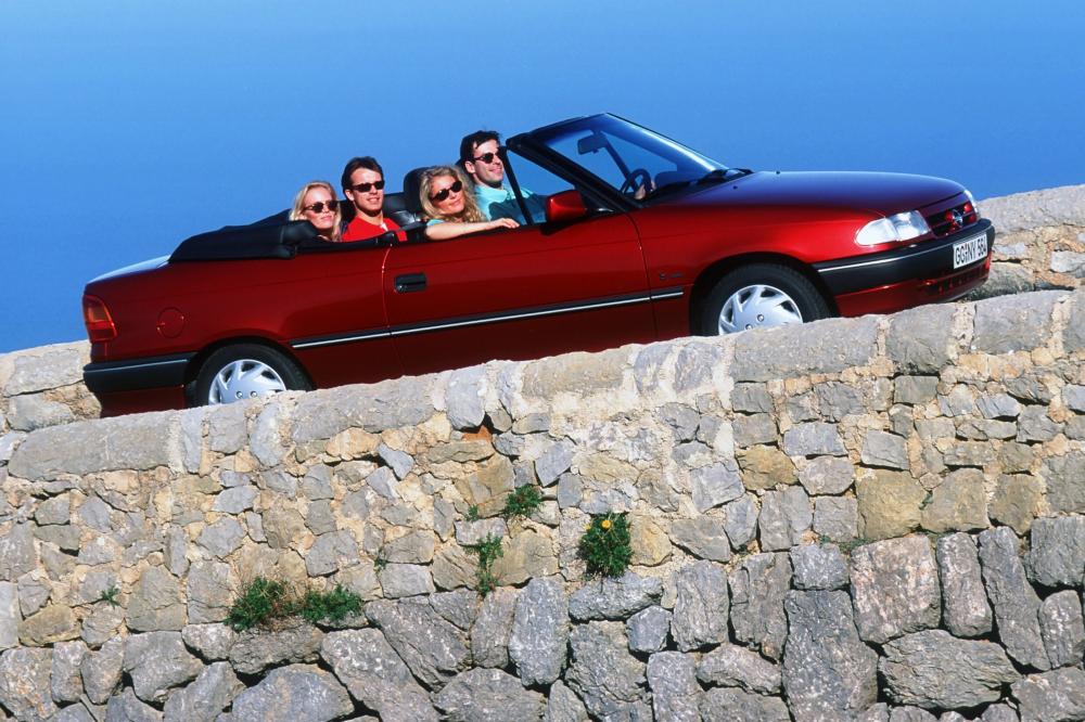 Opel Astra 1 поколение F (1993-1994) Кабриолет