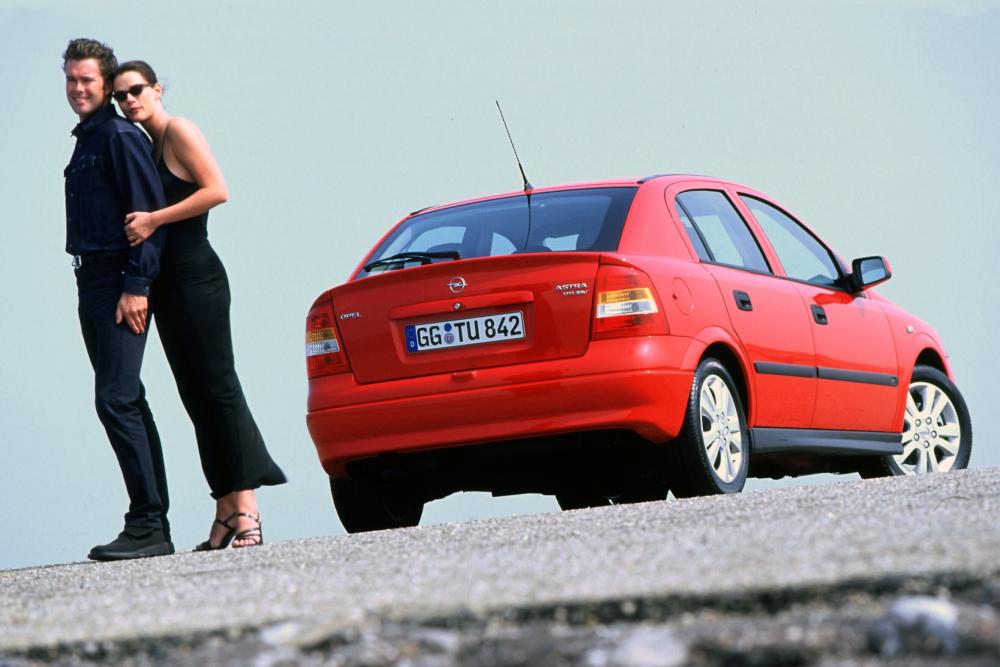 Opel Astra G (1998-2009) Хетчбэк 5-дв.