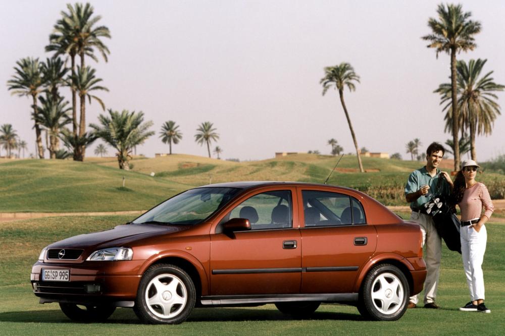 Opel Astra G (1998-2004) Хетчбэк 5-дв.