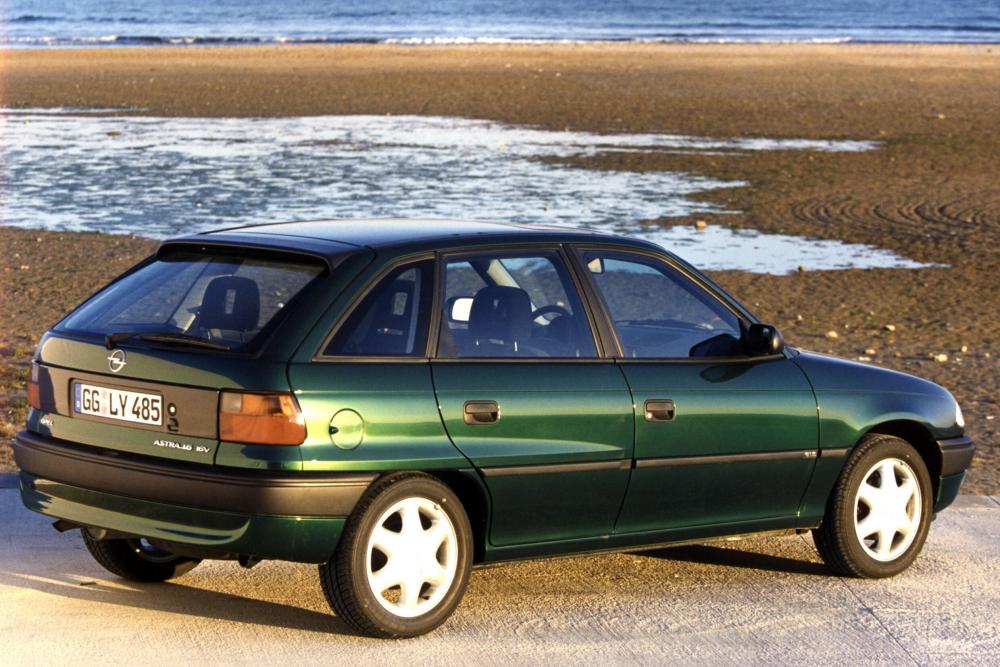 Opel Astra 1 поколение F [рестайлинг] (1994-1998) Хетчбэк 5-дв.