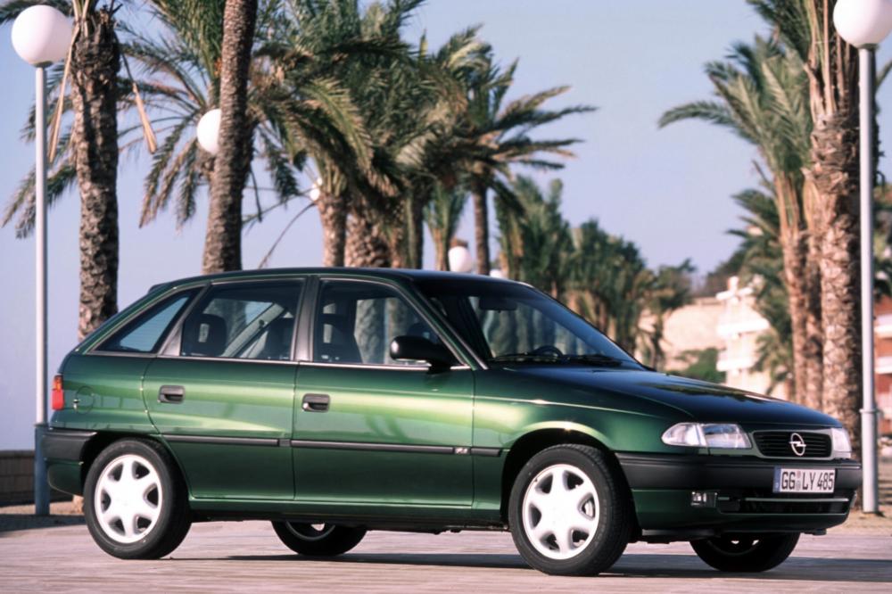 Opel Astra 1 поколение F [рестайлинг] (1994-1998) Хетчбэк 5-дв.