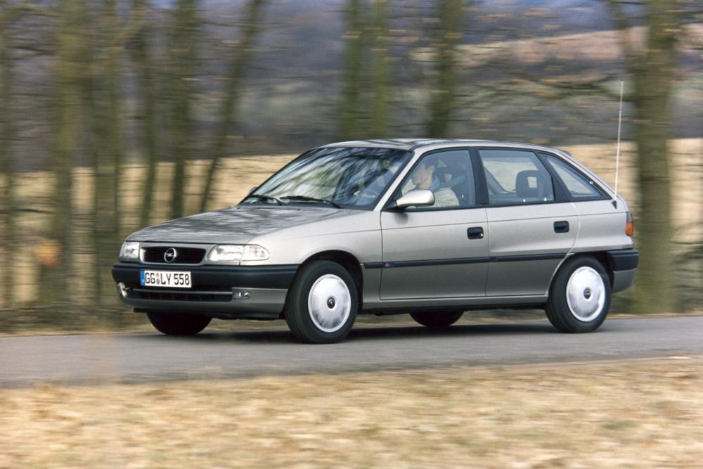 Opel Astra 1 поколение F [рестайлинг] (1994-1998) Хетчбэк 5-дв.