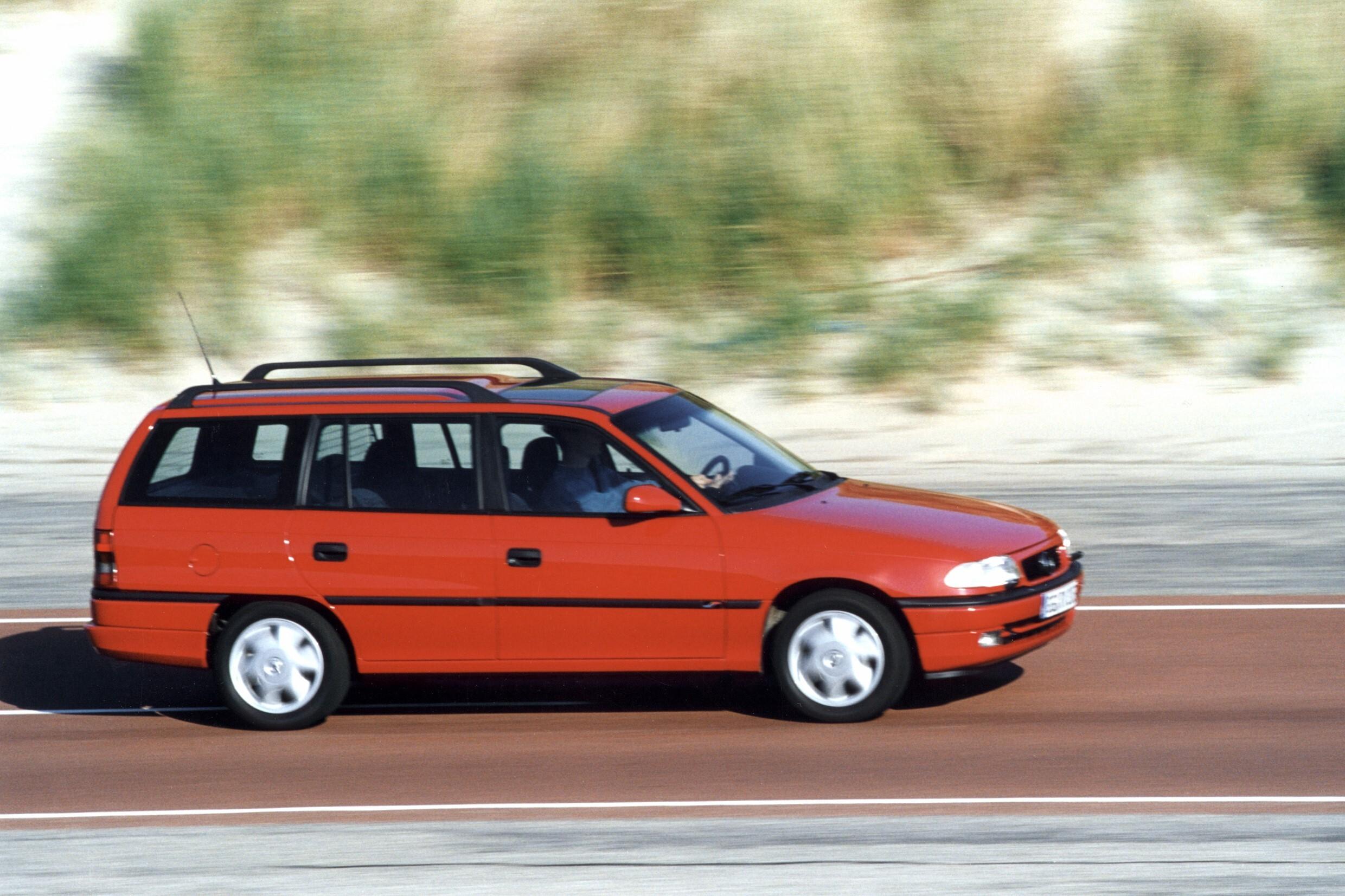 Джой караван. Opel Astra Caravan 1998. Opel Astra Caravan 1996. Opel Astra Caravan 1997. Opel Astra Station Wagon.