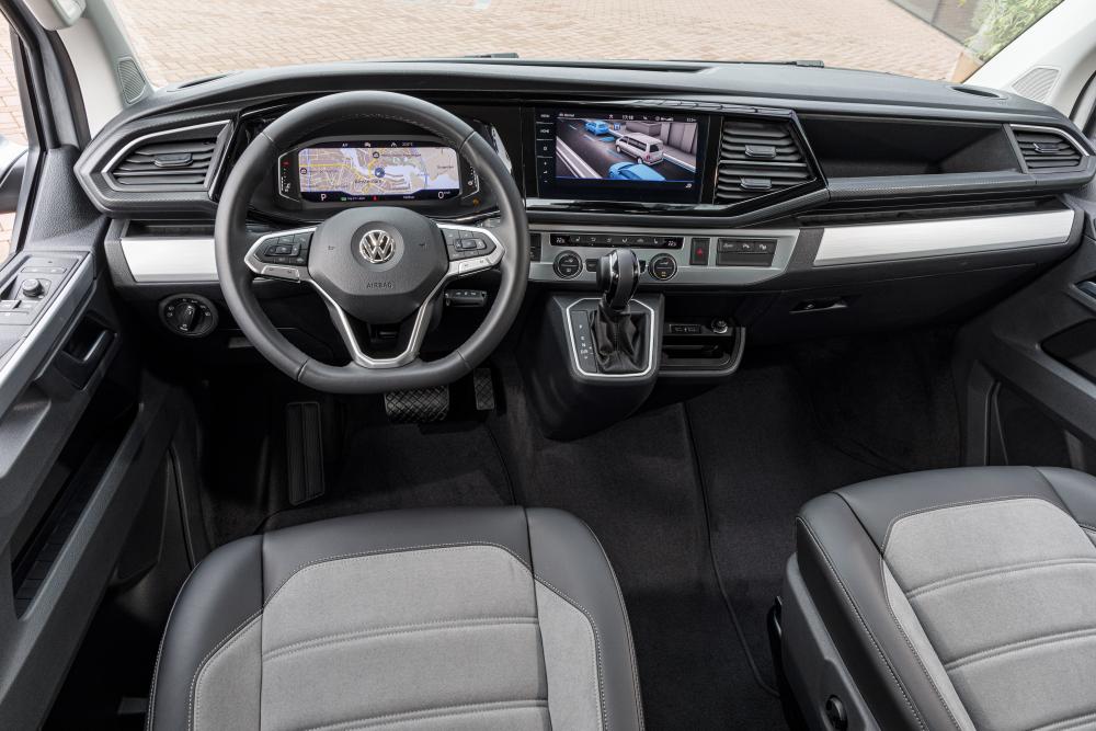 Volkswagen Multivan T6.1 [рестайлинг] (2019) Минивэн интерьер 