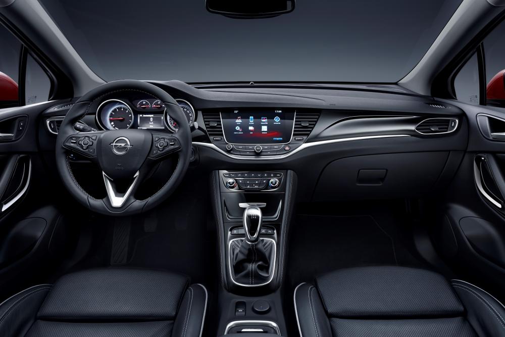 Opel Astra K (2015-2018) Универсал интерьер 