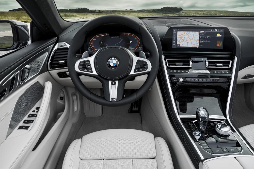 BMW 8 серия 2 поколение G14 (2018) Кабриолет интерьер