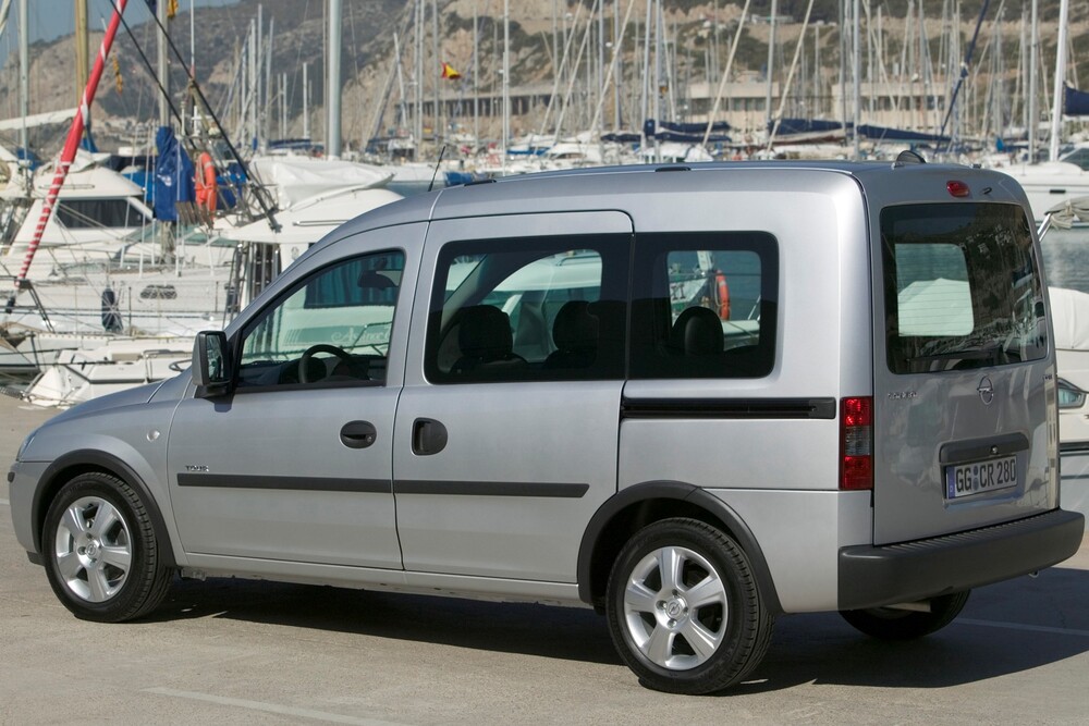 Opel Combo 2 поколение C [рестайлинг] (2005-2011) Tour минивэн 4-дв.
