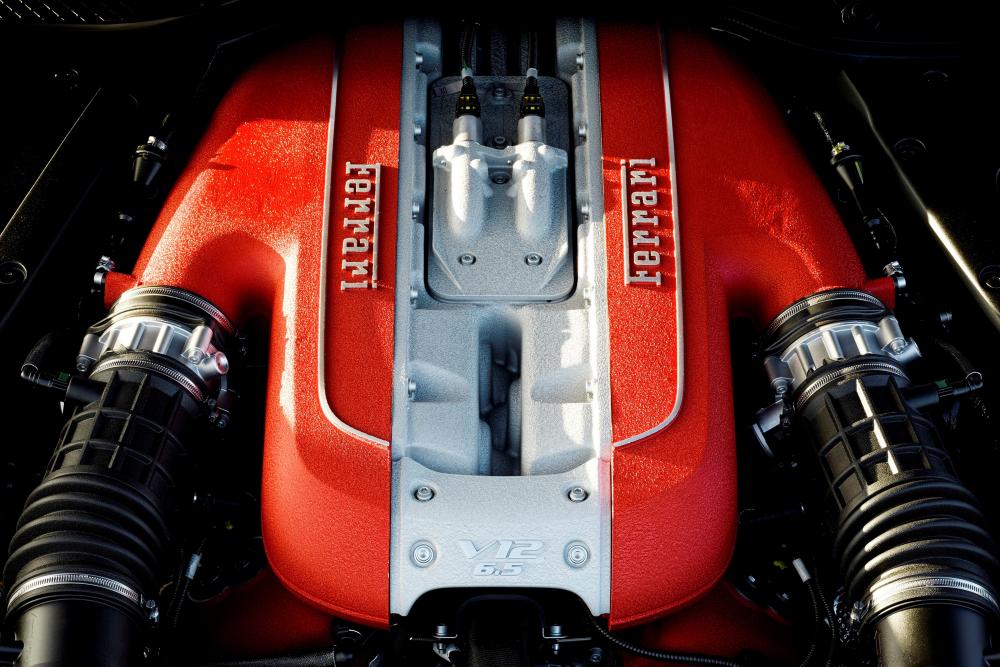 Ferrari 812 1 поколение (2017) Купе Superfast двигатель